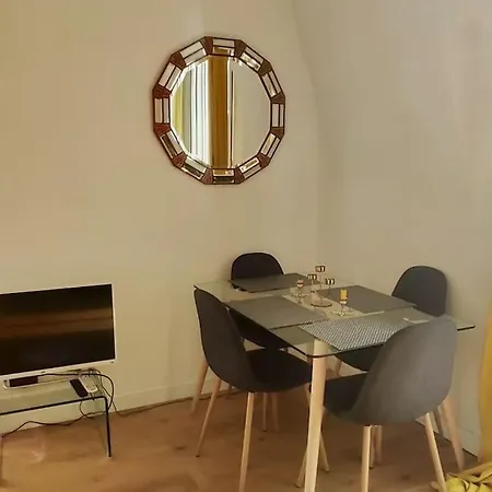 アパート Floor Nest, Balcony Close To Sea And Old-town *