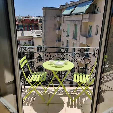 Daire Floor Nest, Balcony Close To Sea And Old-town Nice