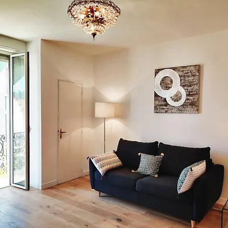 Daire Floor Nest, Balcony Close To Sea And Old-town Nice